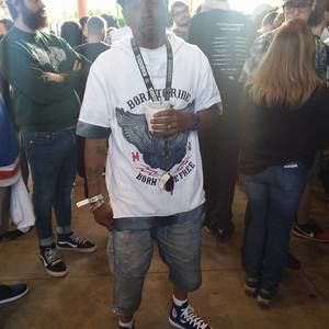 Meet your Posher, Deandre